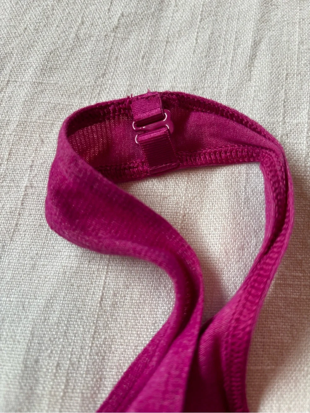 LULULEMON 10 Daily Straight Strap Scoop Neck Tank Top Yoga Workout Shirt - Pink